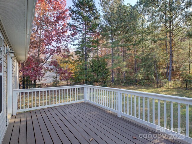 Building Photo - 4405 Sugar Cane Ct