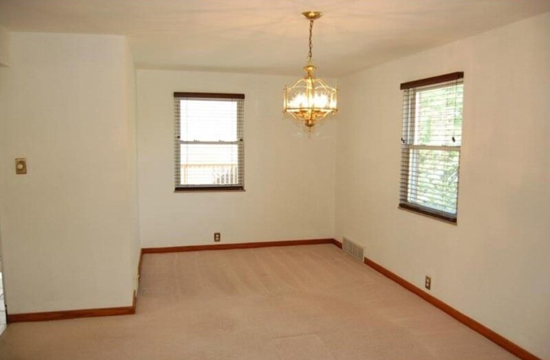 Building Photo - 151 Dicio St