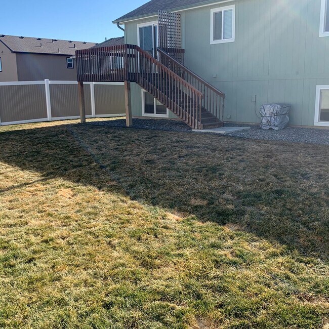 Building Photo - New on the Market!