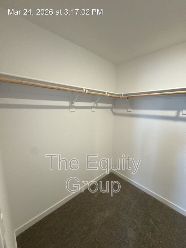 Building Photo - 2440 S Aubree St