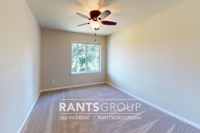 Building Photo - 4 br, 2.5 bath House - 4000 Amelia Ct NE