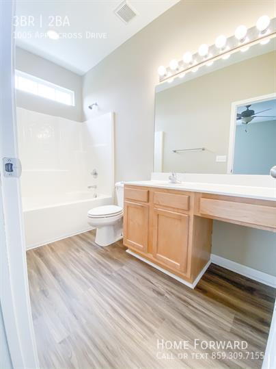 Building Photo - 1005 Applecross Dr