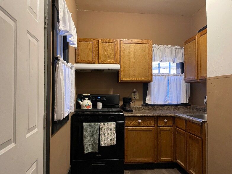 Building Photo - 1320 Aldrich Pl