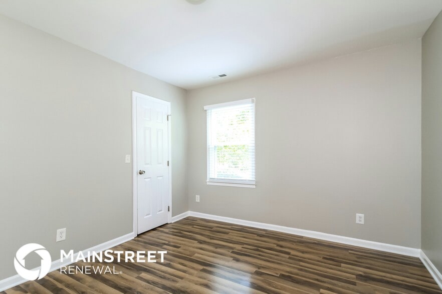 Building Photo - 4708 Wakewood Dr