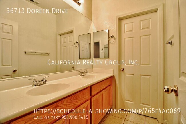 Building Photo - 36713 Doreen Dr
