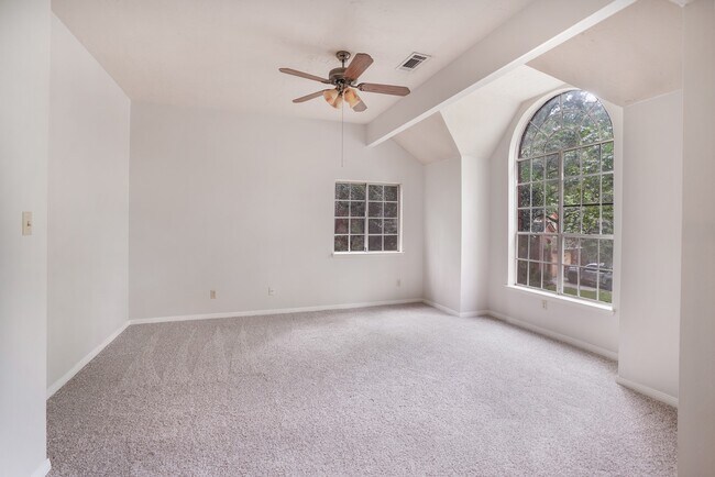Building Photo - 4918 Maple Brook Ln