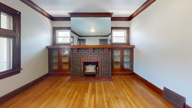 Building Photo - 4003 Behrwald Ave