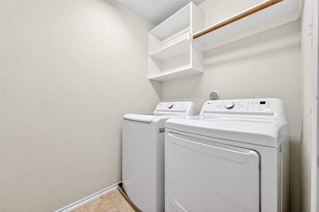 Building Photo - 24670 Folkstone Cir