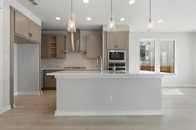 Building Photo - 2300 Lead Plum Path