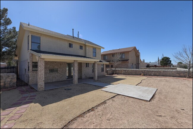 Building Photo - 695 Bluff Canyon Cir