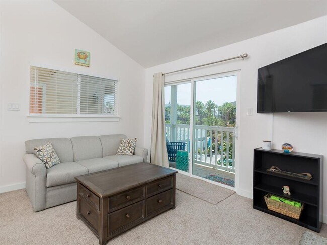 Building Photo - 3506 Cove View Blvd