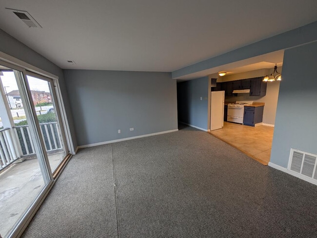 Building Photo - 5858 W 87th St