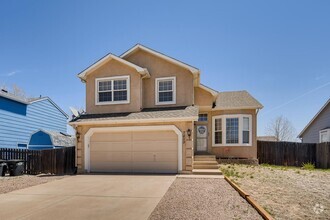 Building Photo - 4 Bed 4 Bath Stetson Hills Home!