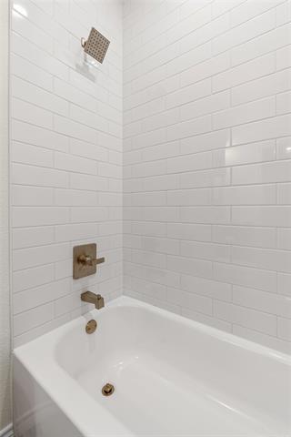Building Photo - 5623 Barkridge Dr