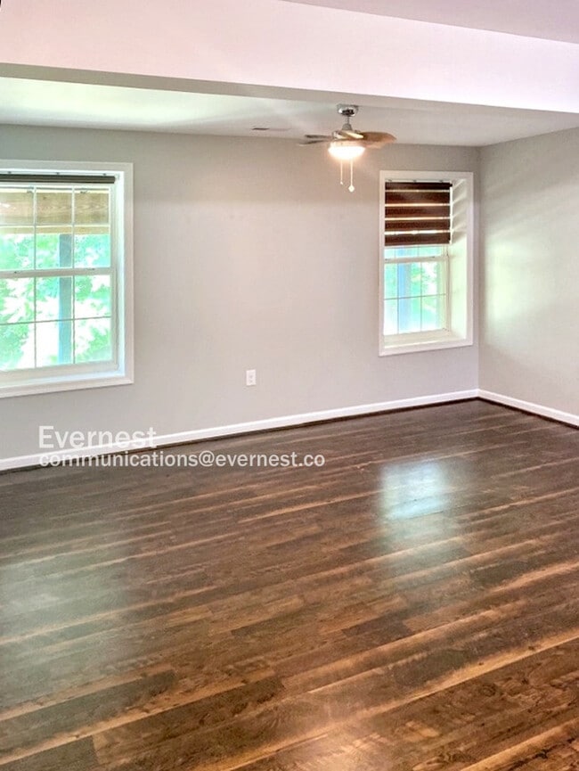 Building Photo - 1008 Black Oak Ct
