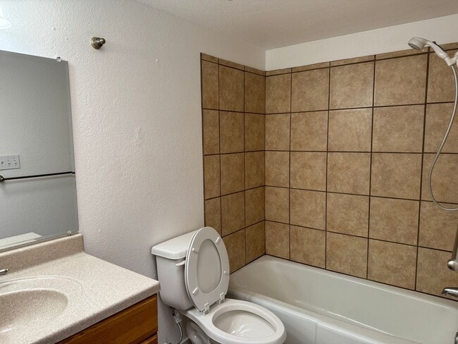 Building Photo - 3BR/2BA/2CG, 1514 sq.ft. rental in Sierra Vista, AZ