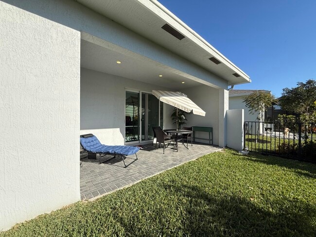 Building Photo - 5758 Graceful Wy