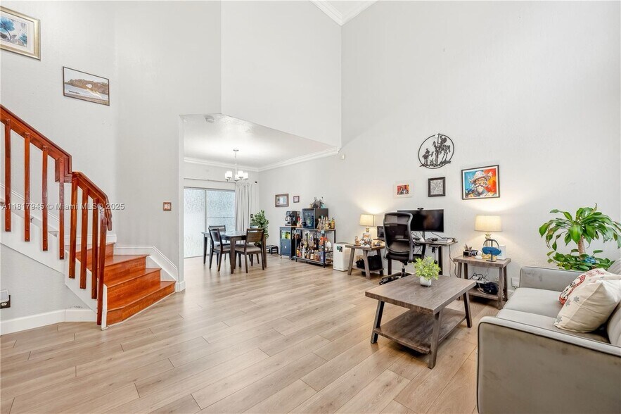 Building Photo - 5309 SW 133rd Ave