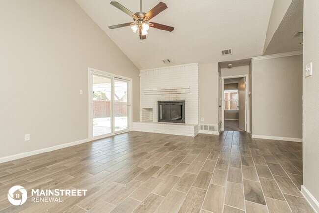 Building Photo - 6400 Avanti Dr