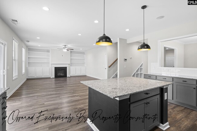 Building Photo - 13 Spinney Ct