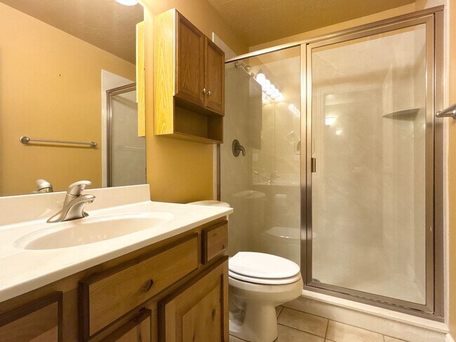 Building Photo - Beauty & Space on Premium Corner Lot!