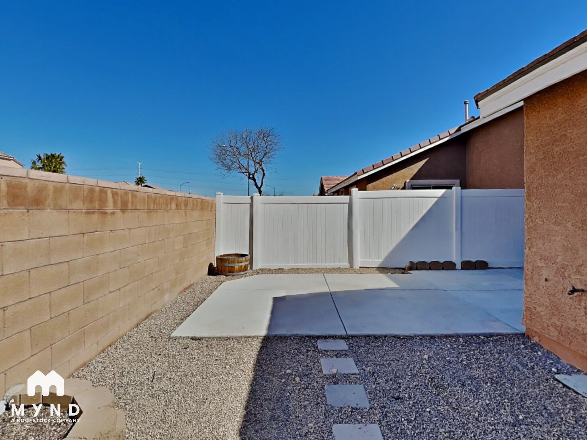 Building Photo - 10429 Aloe Cactus St