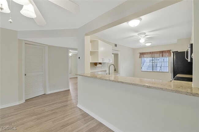 Building Photo - 292 Belina Dr