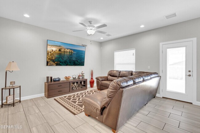Building Photo - 412 Beech Tree Dr