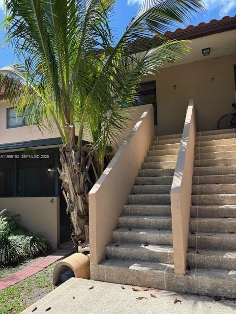 Building Photo - 9050 Jacaranda Ln