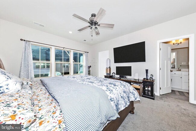Building Photo - 6110 Stonecat Ct