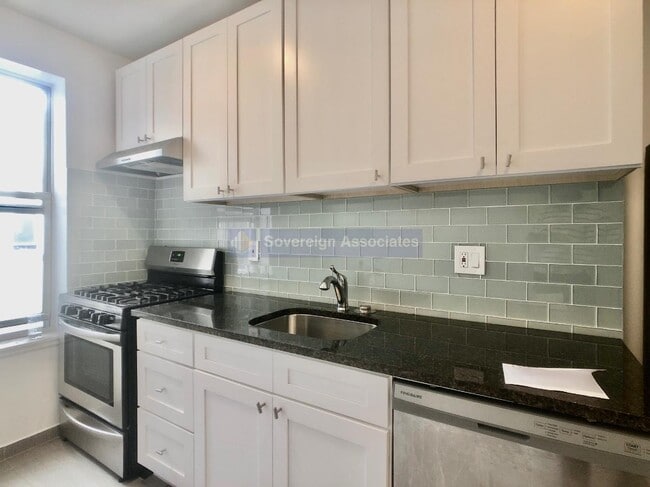 Floorplan - 175 Pinehurst Avenue