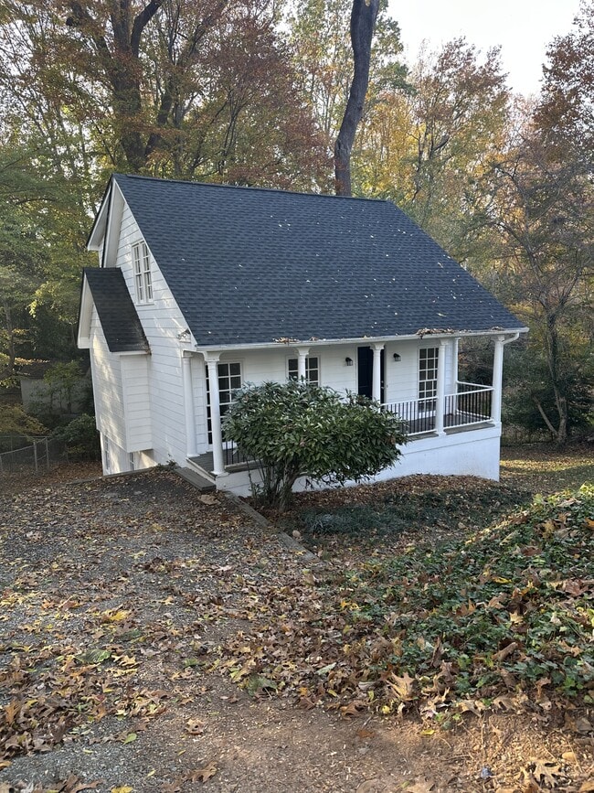 Building Photo - 1804 W 44th St