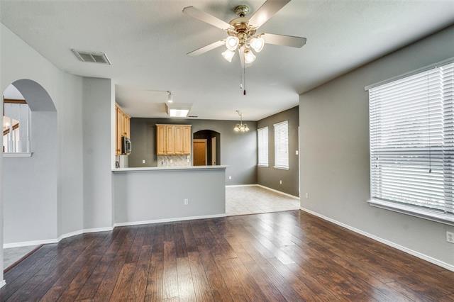 Building Photo - 3408 Oleander Dr