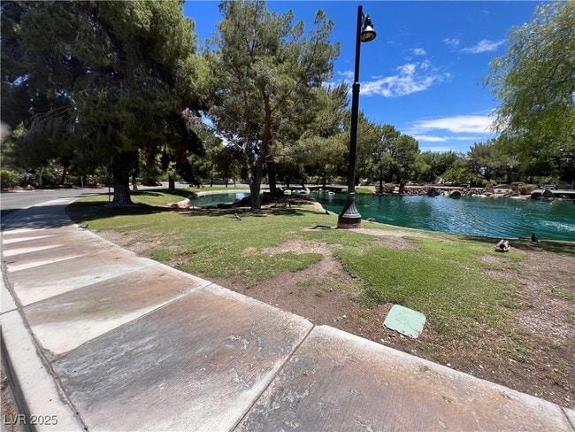 Building Photo - 2805 Willow Wind