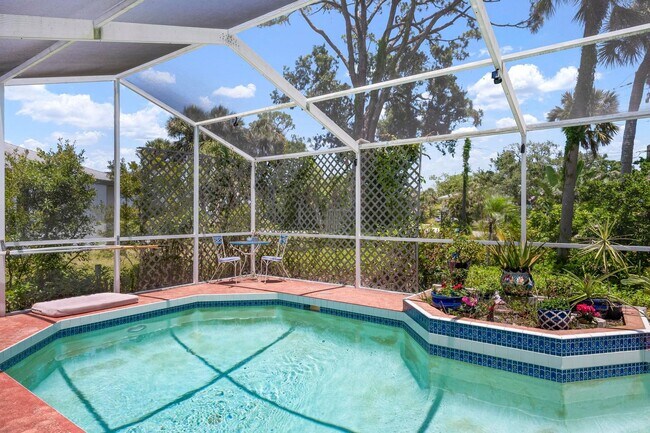 Building Photo - ** STUNNING 4 BEDROOM 2 FULL BATH/ 2 HALF ...