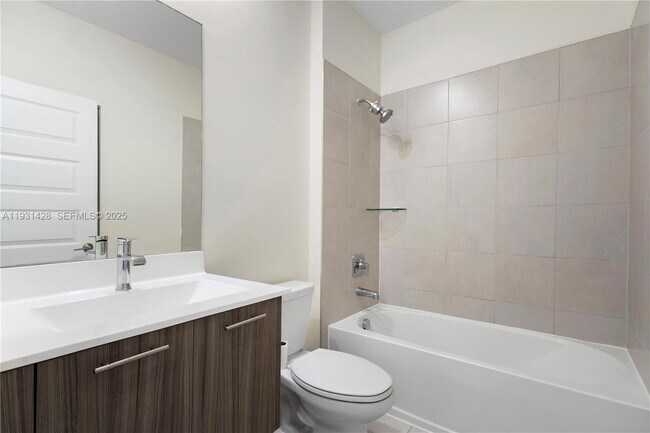 Building Photo - 6425 NW 103rd Pl