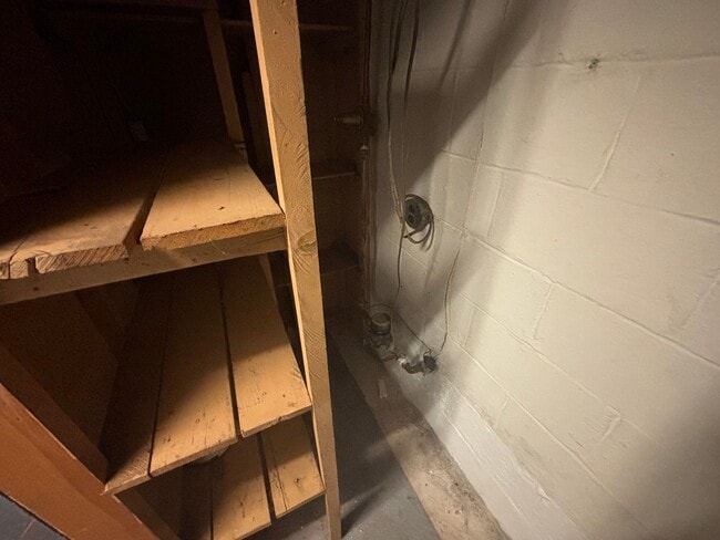 Building Photo - New Year, New Home, $500 Off! Want to stop renting and finally own your own home? Now you CAN — w...