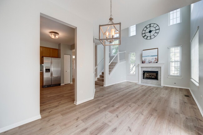 Building Photo - 2835 White Thorn Cir