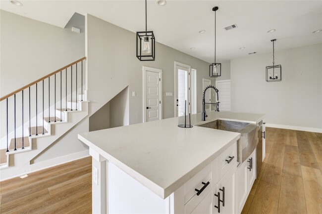 Building Photo - 4220 McKinley St