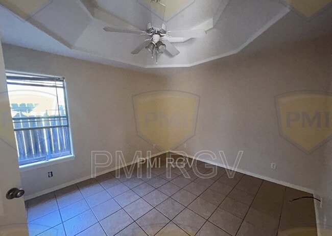 Building Photo - 604 Horizon Peak