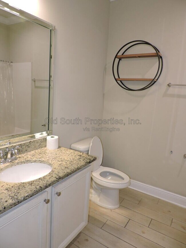 Building Photo - 4221 Essex Terrace Cir