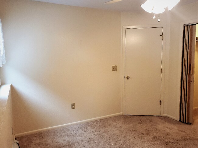 Building Photo - 1319 Walnut St