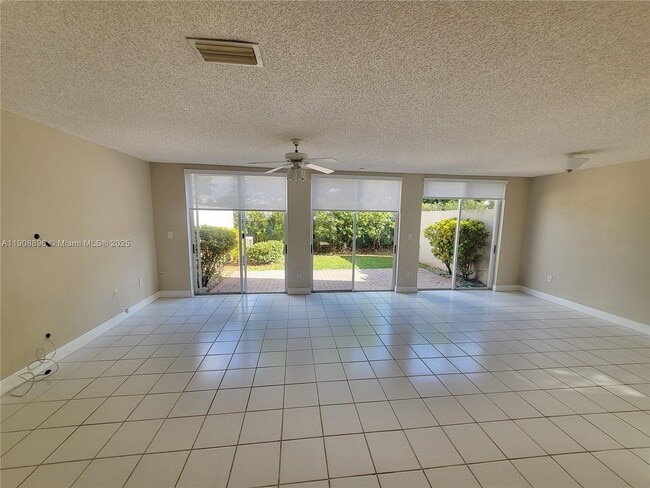 Building Photo - 10253 NW 52nd Ln