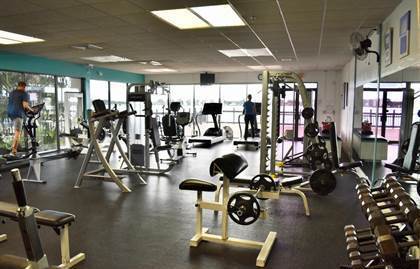 Building Photo - 115 Lake Emerald Dr