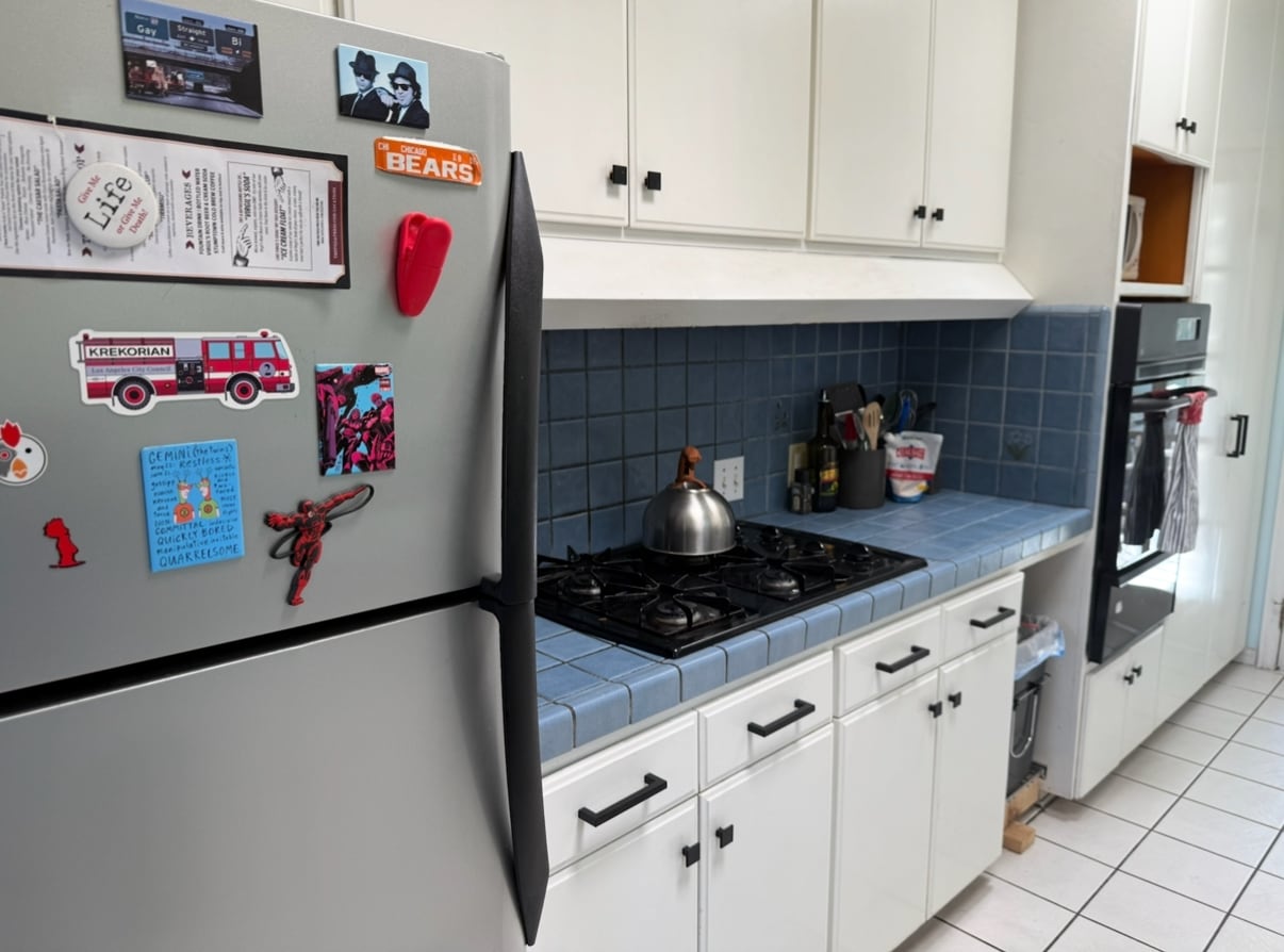 Building Photo - 6330 Longridge Ave