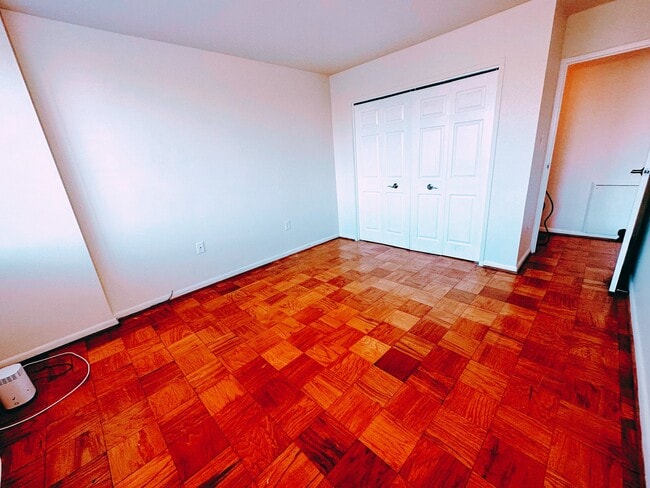 Building Photo - 10500 Rockville Pike