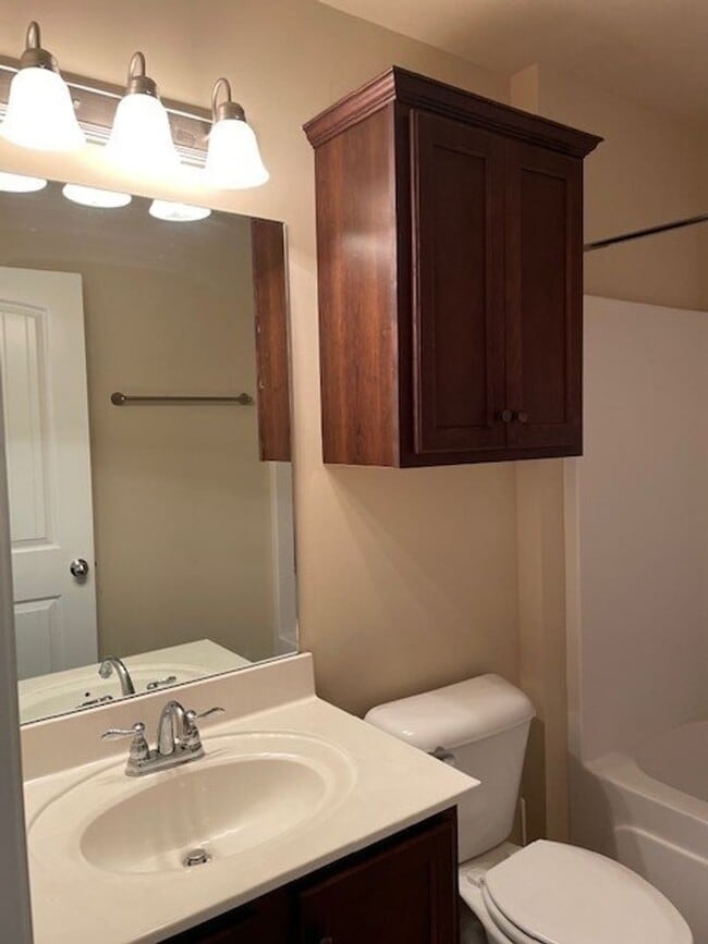 Building Photo - 308 Dill Ln