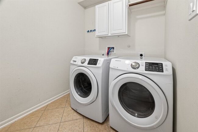 Building Photo - 13310 Larkhill Gardens Ln