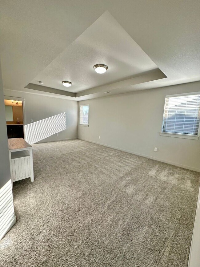 Building Photo - 51927 Lumberman Ln