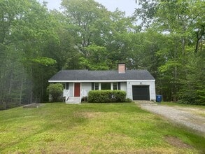 Building Photo - 3BD/1BA Single Family Home in Westbrook - Available Now